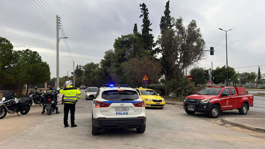 Λεωφόρος Ποσειδώνος: Η στιγμή της εξουδετέρωσης της βόμβας του Β΄ Παγκοσμίου Πολέμου