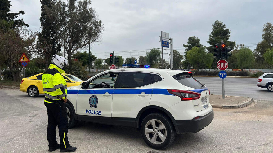 Λεωφόρος Ποσειδώνος: Η στιγμή της εξουδετέρωσης της βόμβας του Β΄ Παγκοσμίου Πολέμου