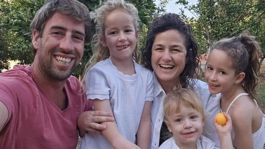 Πόλεμος στο Ισραήλ - Ομάρ και Ομέρ, θύματα της προπαγάνδας - Τα είπαν «κούκλες» και «ηθοποιούς», αλλά τα δύο αγοράκια είναι νεκρά