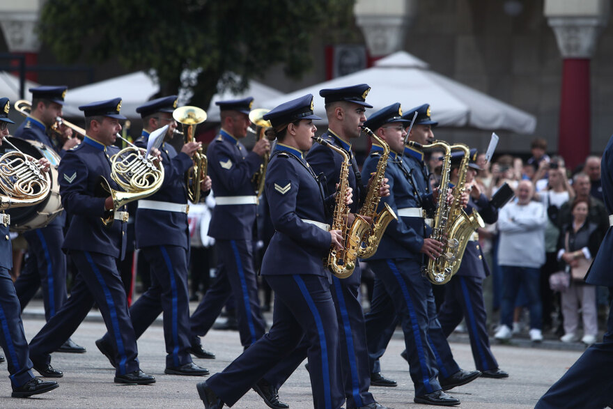 Θεσσαλονίκη: «Μάγεψαν» οι μπάντες των Ενόπλων Δυνάμεων και οι σπουδαστές της ΣΣΑΣ (βίντεο και φωτογραφίες)