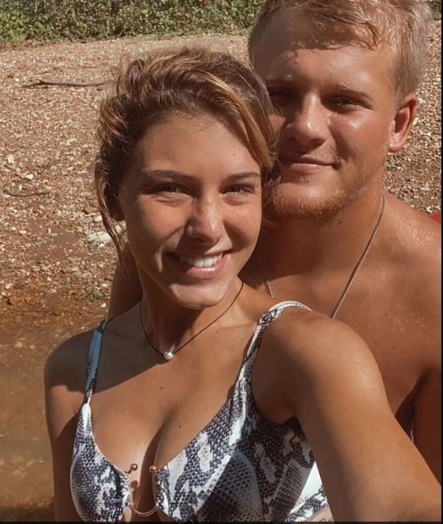 Μιζούρι: 24χρονη καθηγήτρια έστελνε γυμνές φωτογραφίες σε 16χρονο μαθητή και του ζητούσε να κάνουν σεξ