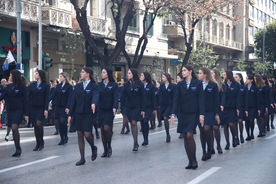 Θεσσαλονίκη: Η μαθητική παρέλαση για την 28η Οκτωβρίου - Δείτε βίντεο και φωτογραφίες
