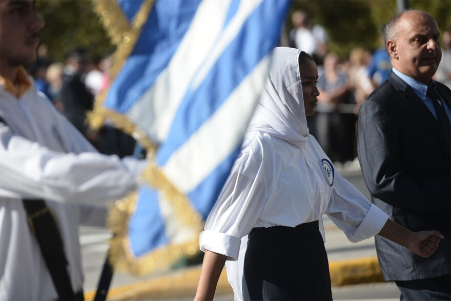 28η Οκτωβρίου: Η μαθητική παρέλαση στην Αθήνα σε εικόνες