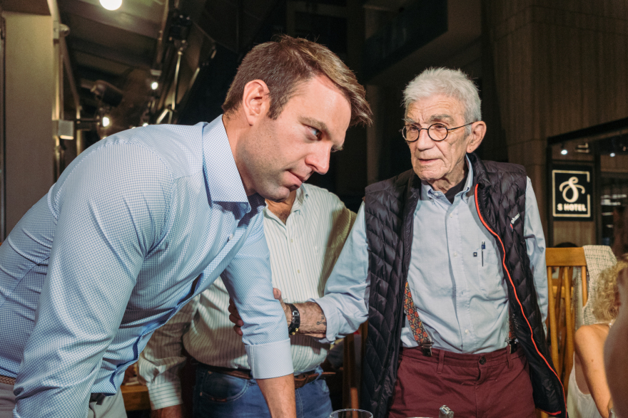 Κασσελάκης: Η συνάντηση με τον Γιάννη Μπουτάρη - Επαφές με νέους επιχειρηματίες και ανθρώπους του πολιτισμού