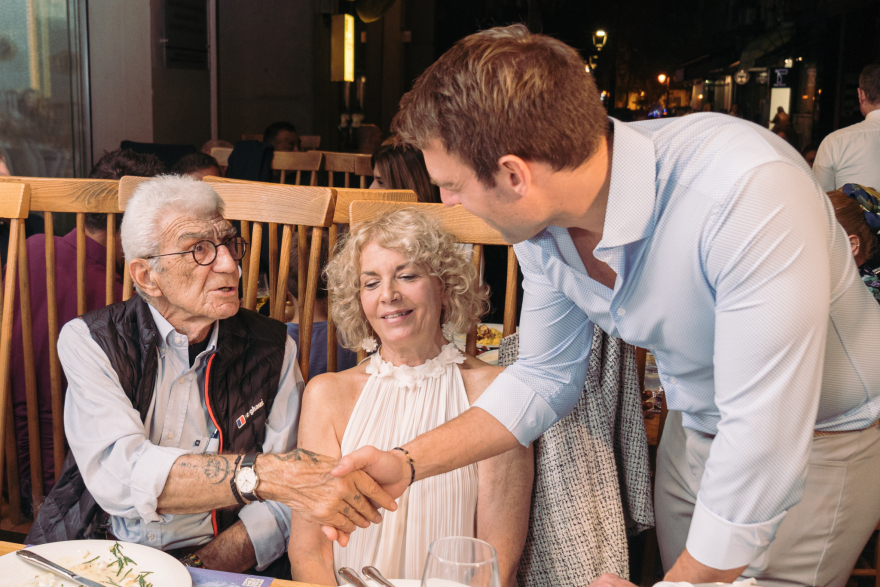 Κασσελάκης: Η συνάντηση με τον Γιάννη Μπουτάρη - Επαφές με νέους επιχειρηματίες και ανθρώπους του πολιτισμού