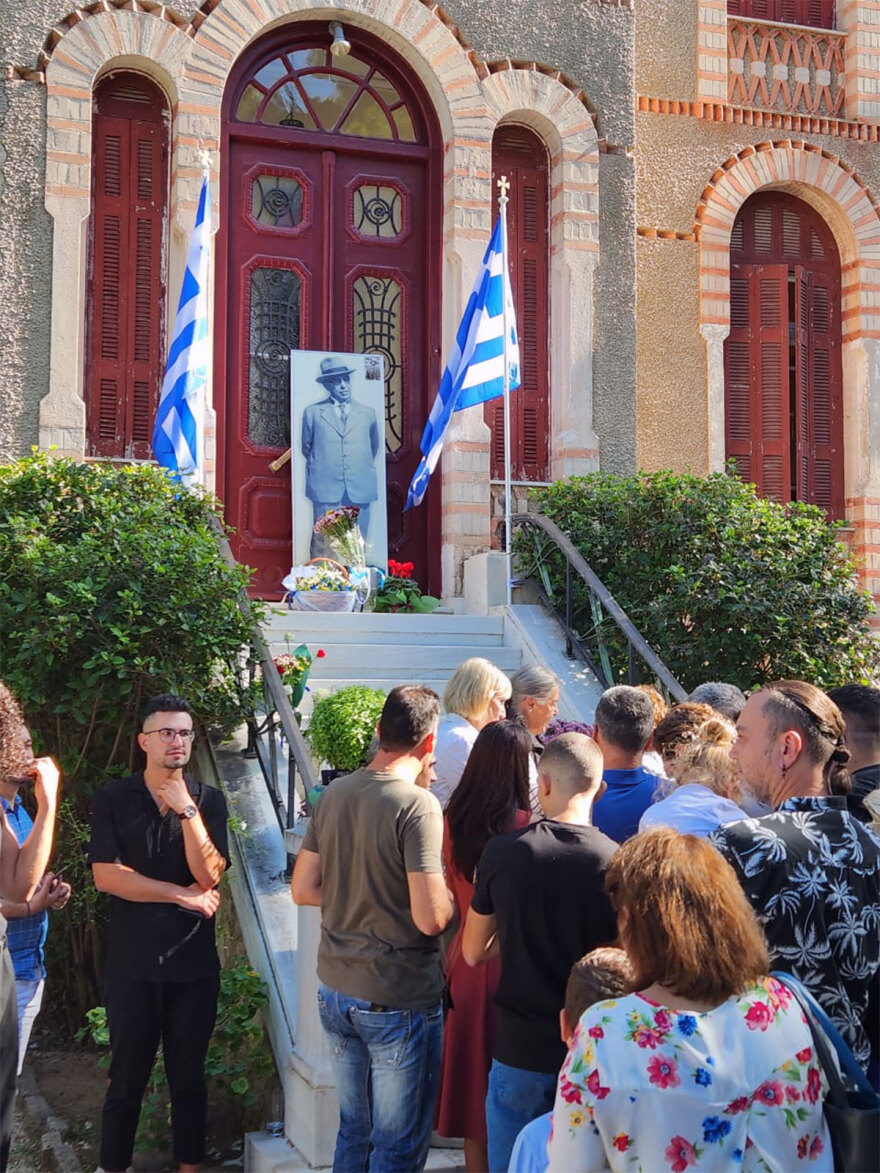 Επέτειος 28ης Οκτωβρίου 1940 - Κοσμοσυρροή στην οικία Μεταξά, εκεί που ακούστηκε το ιστορικό «Όχι» - Δείτε φωτογραφίες