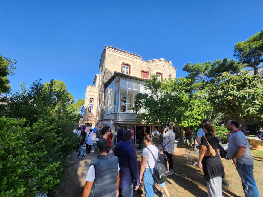 Επέτειος 28ης Οκτωβρίου 1940 - Κοσμοσυρροή στην οικία Μεταξά, εκεί που ακούστηκε το ιστορικό «Όχι» - Δείτε φωτογραφίες