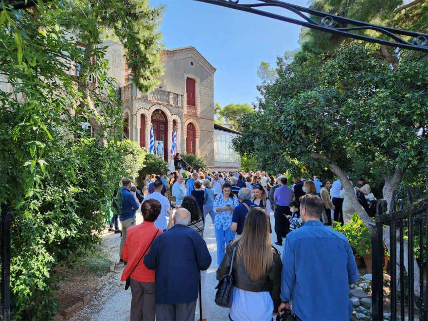 Επέτειος 28ης Οκτωβρίου 1940 - Κοσμοσυρροή στην οικία Μεταξά, εκεί που ακούστηκε το ιστορικό «Όχι» - Δείτε φωτογραφίες