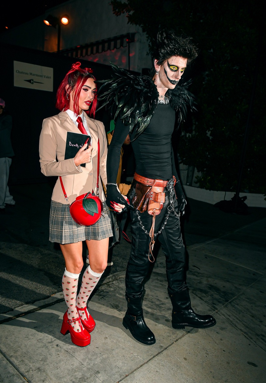 Μέγκαν Φοξ - Μασίν Γκαν Κέλι: Μεταμορφώθηκαν σε χαρακτήρες anime για πάρτι του Χάλογουιν