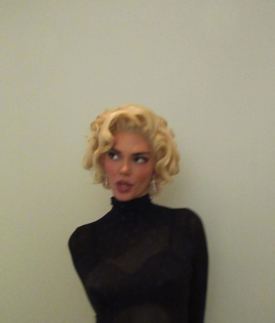 Κένταλ Τζένερ: Με κοντό καρέ στη νέα καμπάνια που συμμετέχει