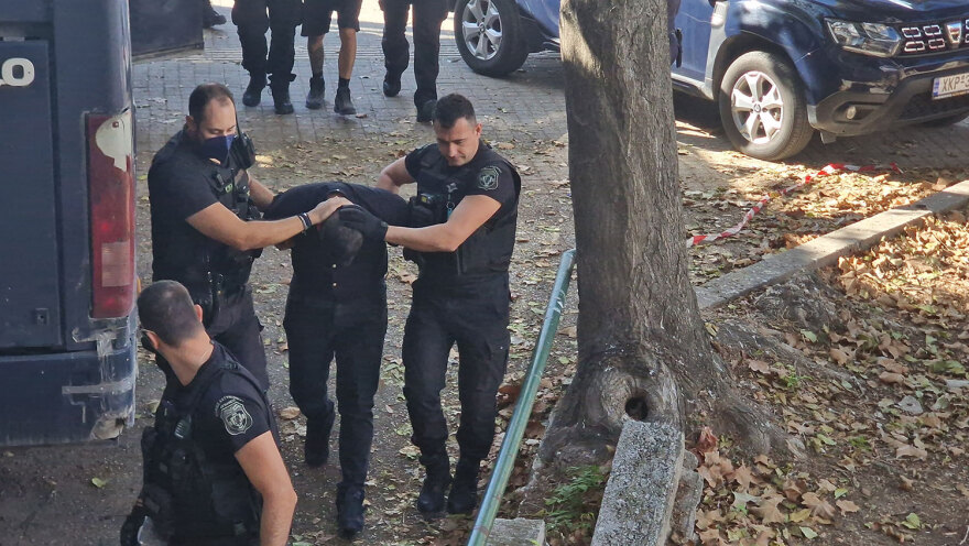 Θεσσαλονίκη: Με σοβαρές κρανιοεγκεφαλικές κακώσεις νοσηλεύονται δύο τραυματίες από τη συμπλοκή οπαδών