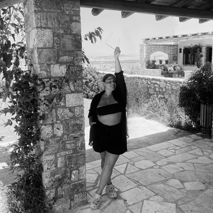 Δανάη Μπάρκα: Αναπολεί το καλοκαίρι - Δείτε την ανάρτησή της 