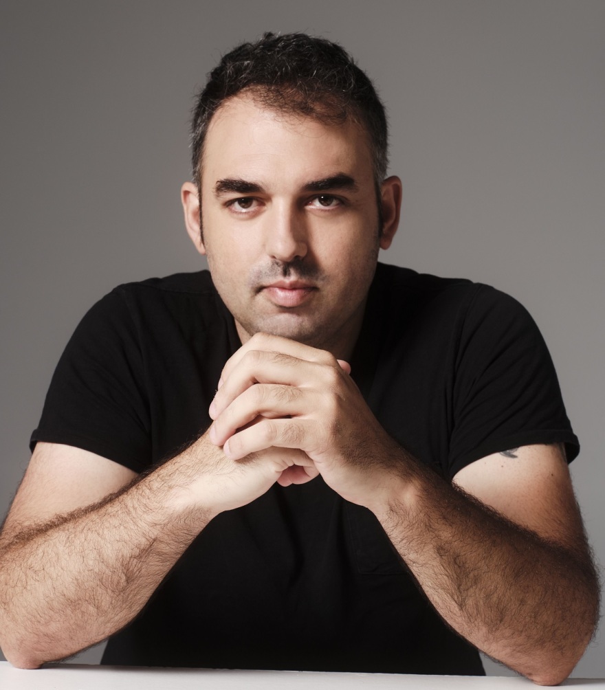 Γιάννης Χαριτίδης: Η συνεργασία μου με τους ηθοποιούς ήταν κομβικής σημασίας για το «Ναυάγιο»