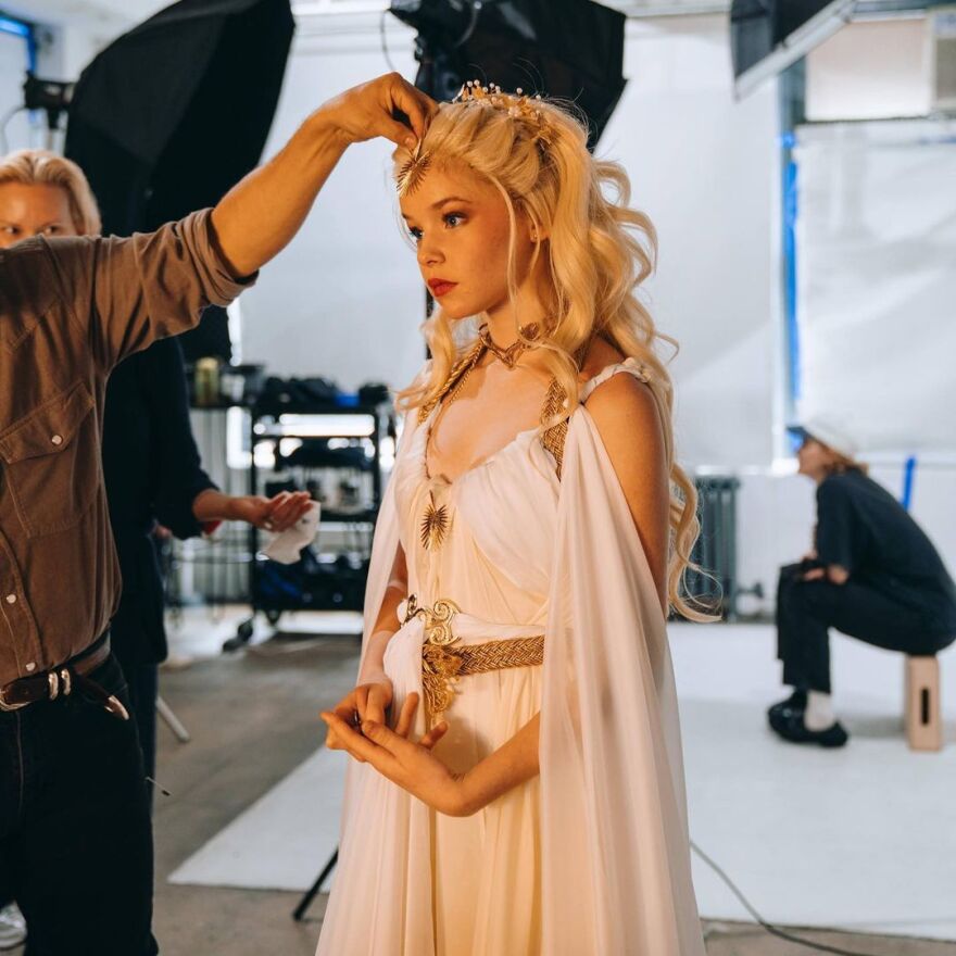 Νιλ Πάτρικ Χάρις: Ως θεός του Ολύμπου για το Χάλογουιν μαζί με τον σύζυγο και τα παιδιά τους