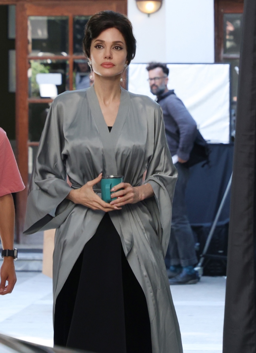 Αντζελίνα Τζολί: Οι φωτογραφίες της από τα γυρίσματα στον Πύργο