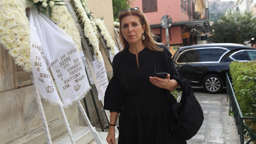 Πέτρος Θέμελης: Συγκίνηση στο τελευταίο αντίο στον σπουδαίο αρχαιολόγο