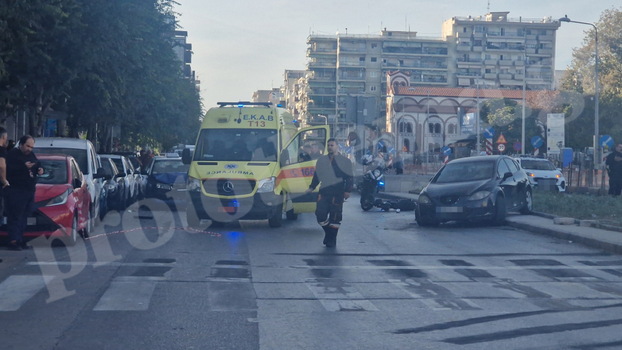 Θεσσαλονίκη: Αστικό λεωφορείο παρέσυρε μηχανάκι και αυτοκίνητα - Μία γυναίκα νεκρή