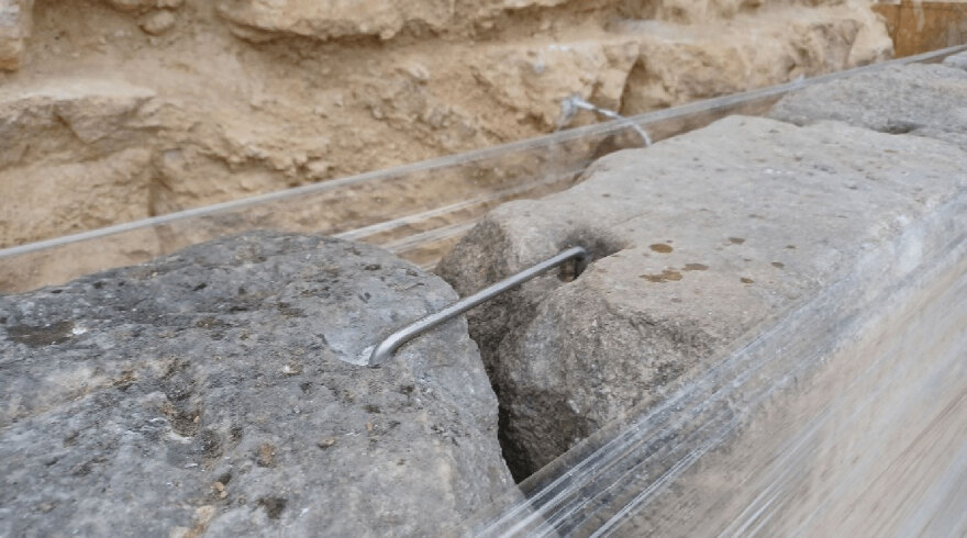 Αμφίπολη: Στον αρχαίο περίβολο του Τύμβου Καστά επιστρέφουν μετά από 21 αιώνες 25 αρχιτεκτονικά μέλη