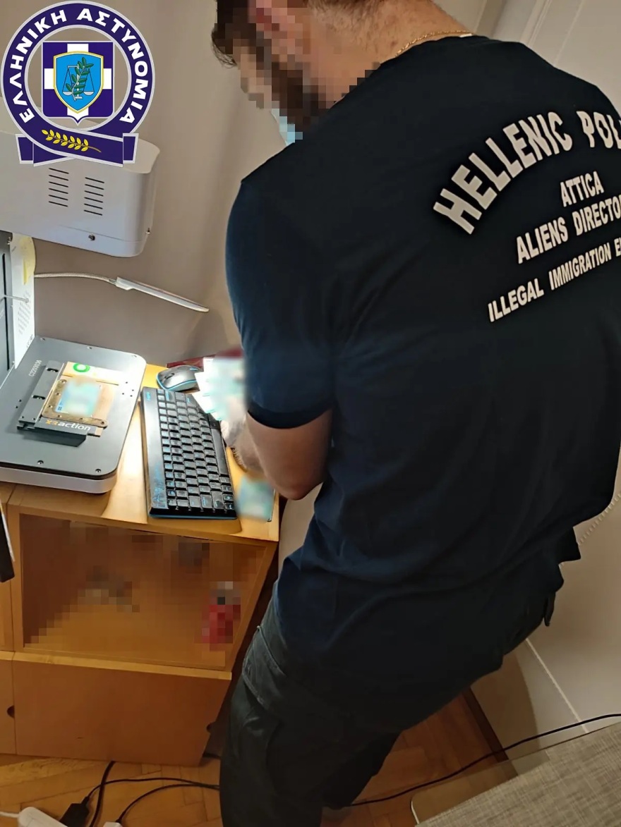 ΕΛ.ΑΣ.: Εξαρθρώθηκε κύκλωμα παράνομης διακίνησης μεταναστών - Χρέωναν 4.500-6.000 ευρώ το κεφάλι