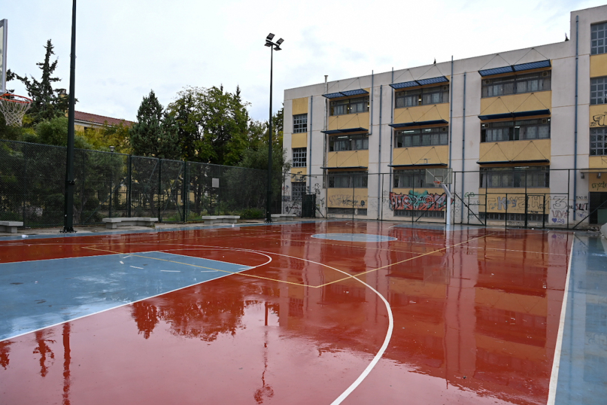 Δήμος Αθηναίων: Ανακαινίστηκαν εννέα ανοιχτά γήπεδα μπάσκετ 
