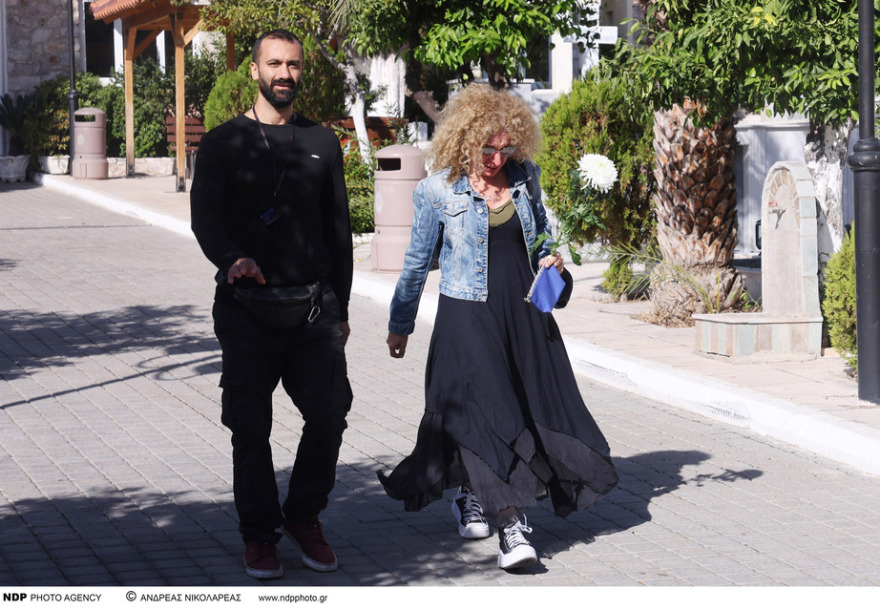 Αλέξανδρος Κομπόγιωργας: Συγκίνηση στην κηδεία του ηθοποιού