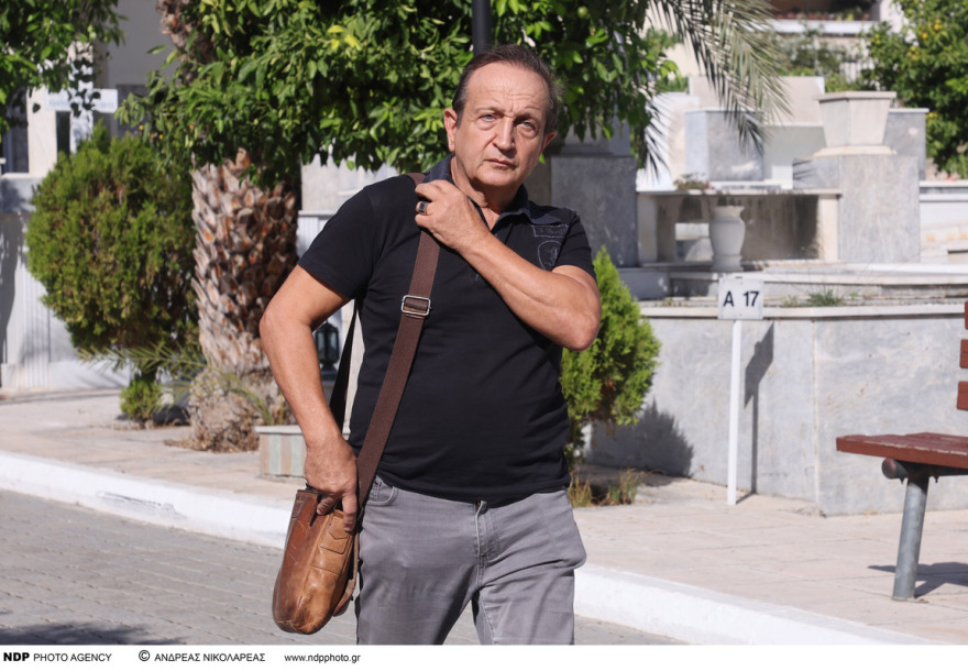 Αλέξανδρος Κομπόγιωργας: Συγκίνηση στην κηδεία του ηθοποιού