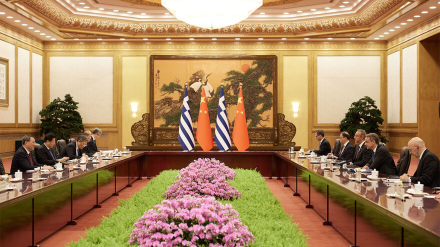 Σε θερμό κλίμα η συνάντηση Μητσοτάκη - Λι Τσιανγκ στο Πεκίνο - Τι είπε ο πρωθυπουργός  