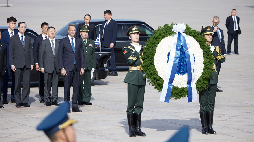 Σε θερμό κλίμα η συνάντηση Μητσοτάκη - Λι Τσιανγκ στο Πεκίνο - Τι είπε ο πρωθυπουργός  