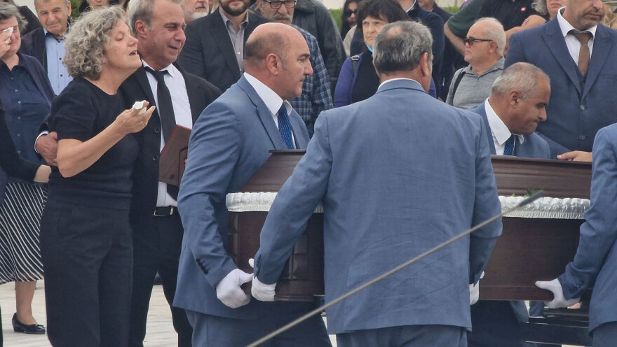 Συγκλόνισε η μητέρα της 40χρονης που σκοτώθηκε στο τροχαίο με λεωφορείο του ΟΑΣΘ: «Μη φεύγεις αγάπη μου, γύρνα σπίτι»