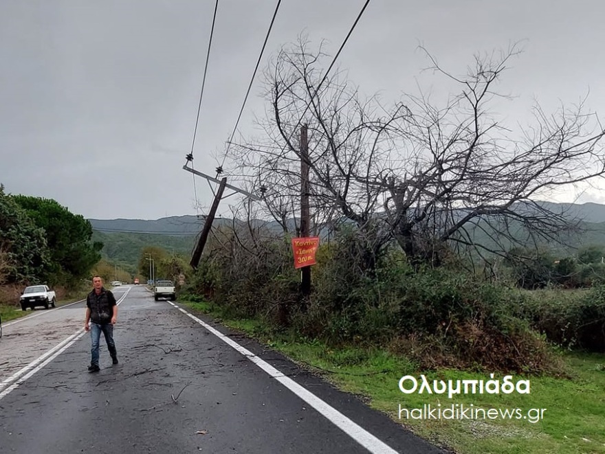 Κακοκαιρία: Αναποδογύρισαν αυτοκίνητα στην Ξάνθη - Ανεμοστρόβιλος στην Ολυμπιάδα Χαλκιδικής 