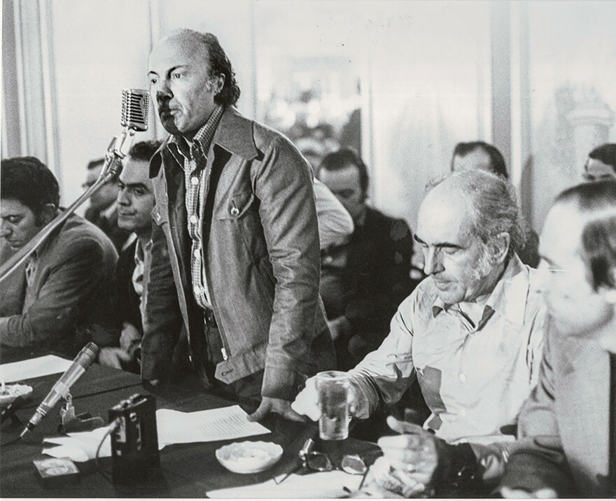 Η μακρά ιστορία των καρατομήσεων στην Αριστερά - «Καλά, σύντροφε, εσύ διαγράφηκες νωρίς» 