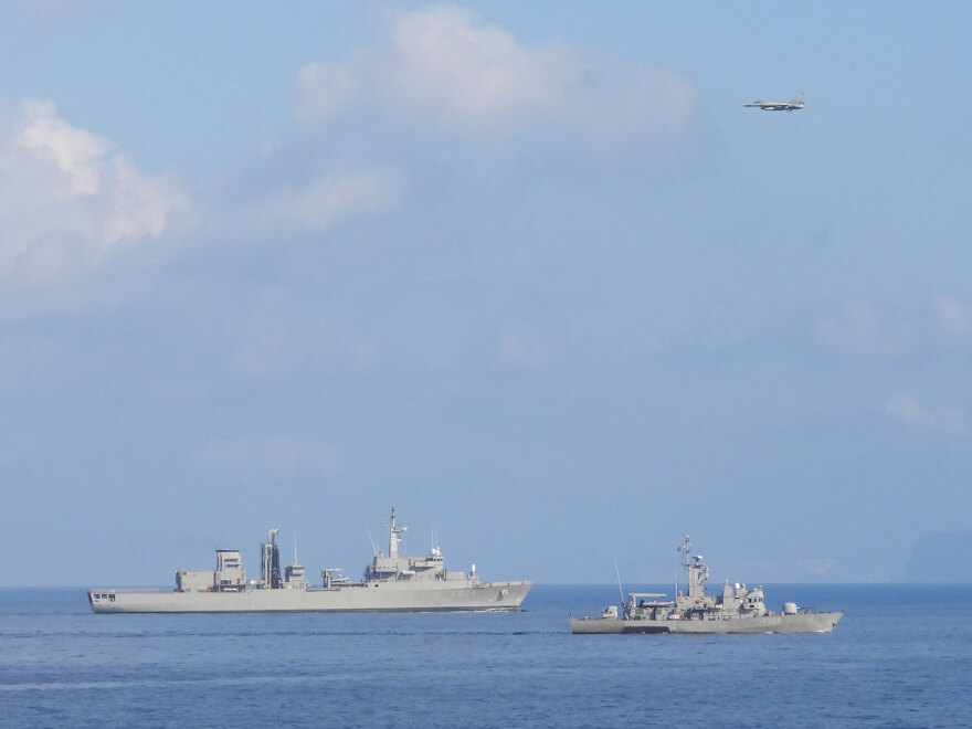 Φρεγάτες, υποβρύχια και αεροσκάφη στην επιχειρησιακή εκπαίδευση του Πολεμικού Ναυτικού στο Μυρτώο Πέλαγος