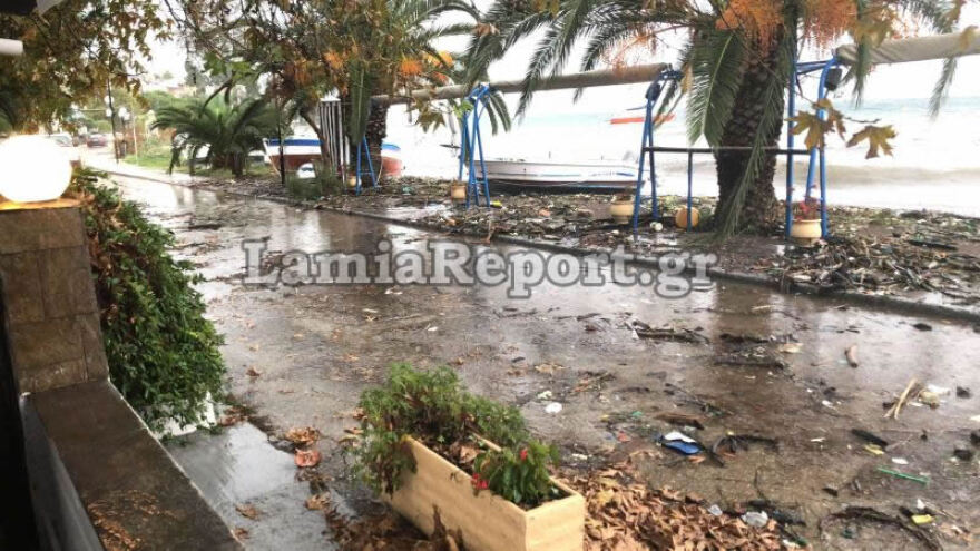 Κακοκαιρία: Αναποδογύρισαν αυτοκίνητα στην Ξάνθη - Ανεμοστρόβιλος στην Ολυμπιάδα Χαλκιδικής 