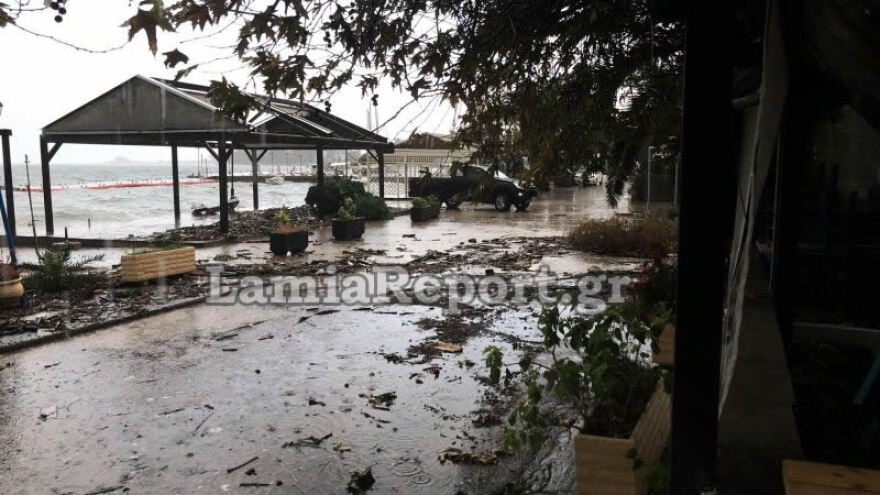 Κακοκαιρία: Αναποδογύρισαν αυτοκίνητα στην Ξάνθη - Ανεμοστρόβιλος στην Ολυμπιάδα Χαλκιδικής 