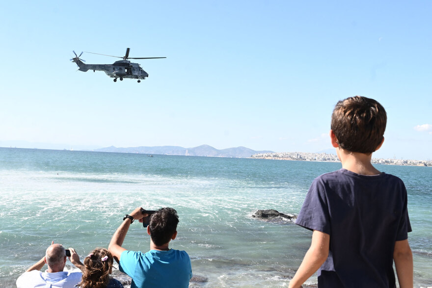 Δένδιας από το Φλοίσβο: Οι Έλληνες μπορούν να  είναι βέβαιοι για την αποτελεσματική υπεράσπιση της εθνικής κυριαρχίας