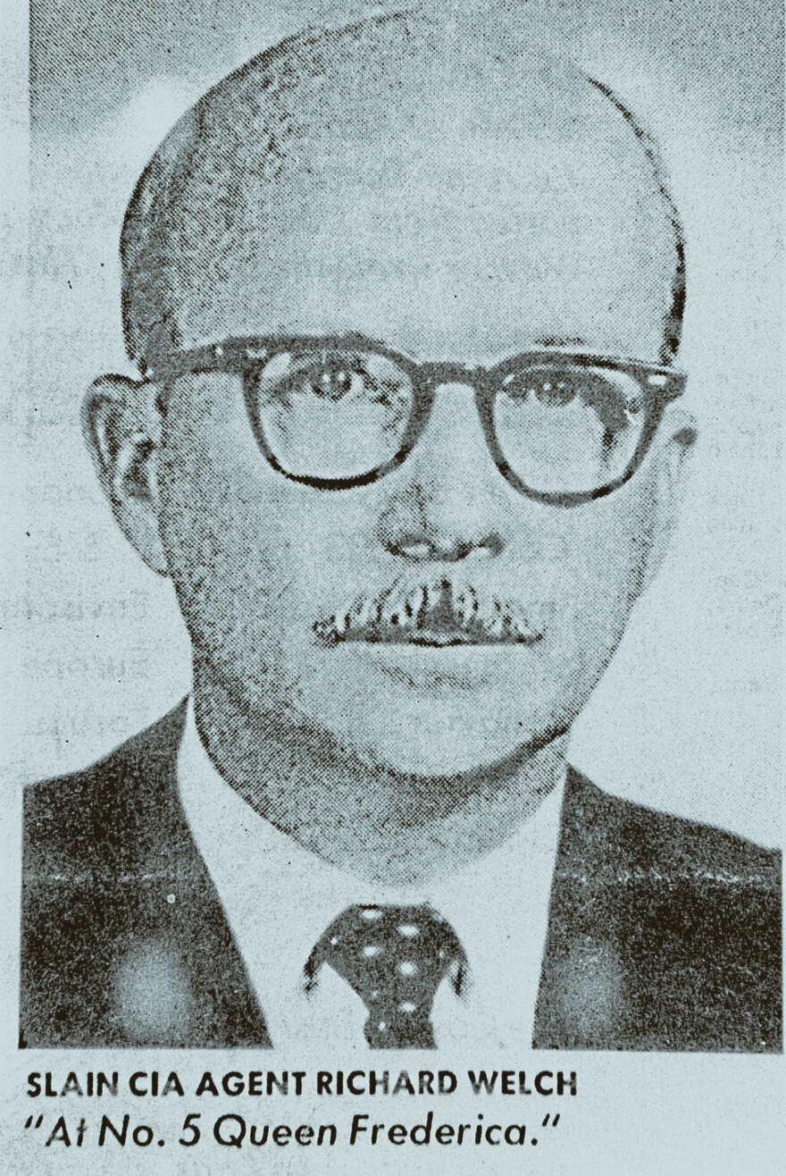 Ελοΐζ Πέιτζ: Η γυναίκα που έσπασε το «άβατο» της CIA - Ποια ήταν η «σιδερένια πεταλούδα» που κυνήγησε τη «17 Νοέμβρη»