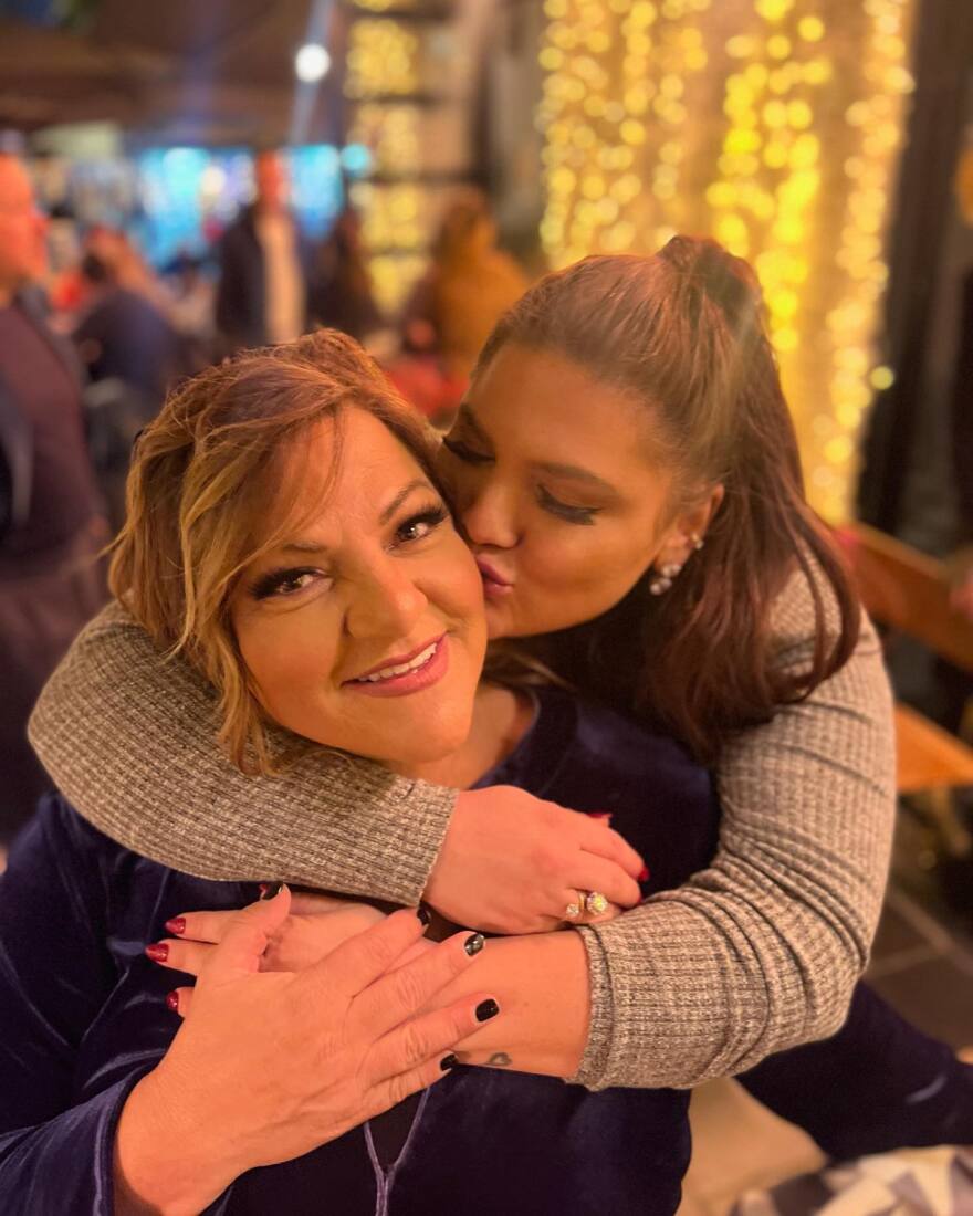 Μπάρκα σε Σταυροπούλου: Κλαίω από ευτυχία που θα λέω σε όλη μου τη ζωή ότι είμαι η «κόρη της Βίκυς»