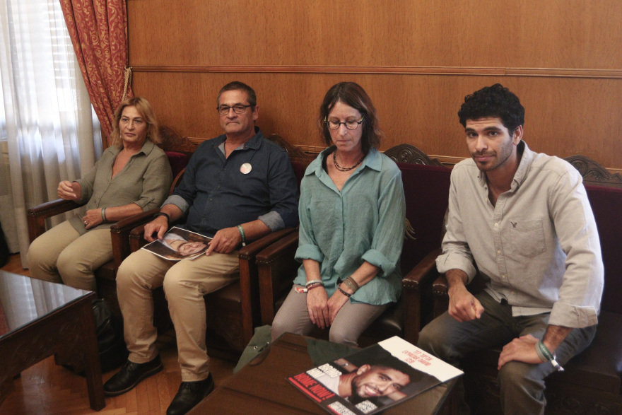 Με συγγενείς ομήρων της Χαμάς συναντήθηκε ο αρχιεπίσκοπος Ιερώνυμος 