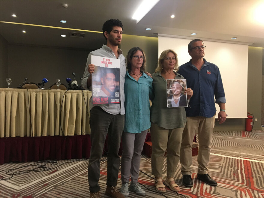 «Με τους Παλαιστίνιους θέλουμε να βρούμε έναν δρόμο για ειρηνική ζωή» δήλωσε αδελφός Ισραηλινού ομήρου