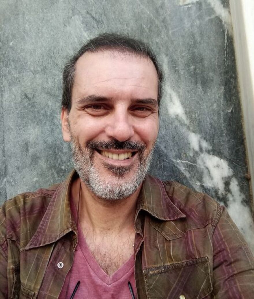 Παρά πέντε: Πού είναι σήμερα οι «τύποι με τα μαύρα»;