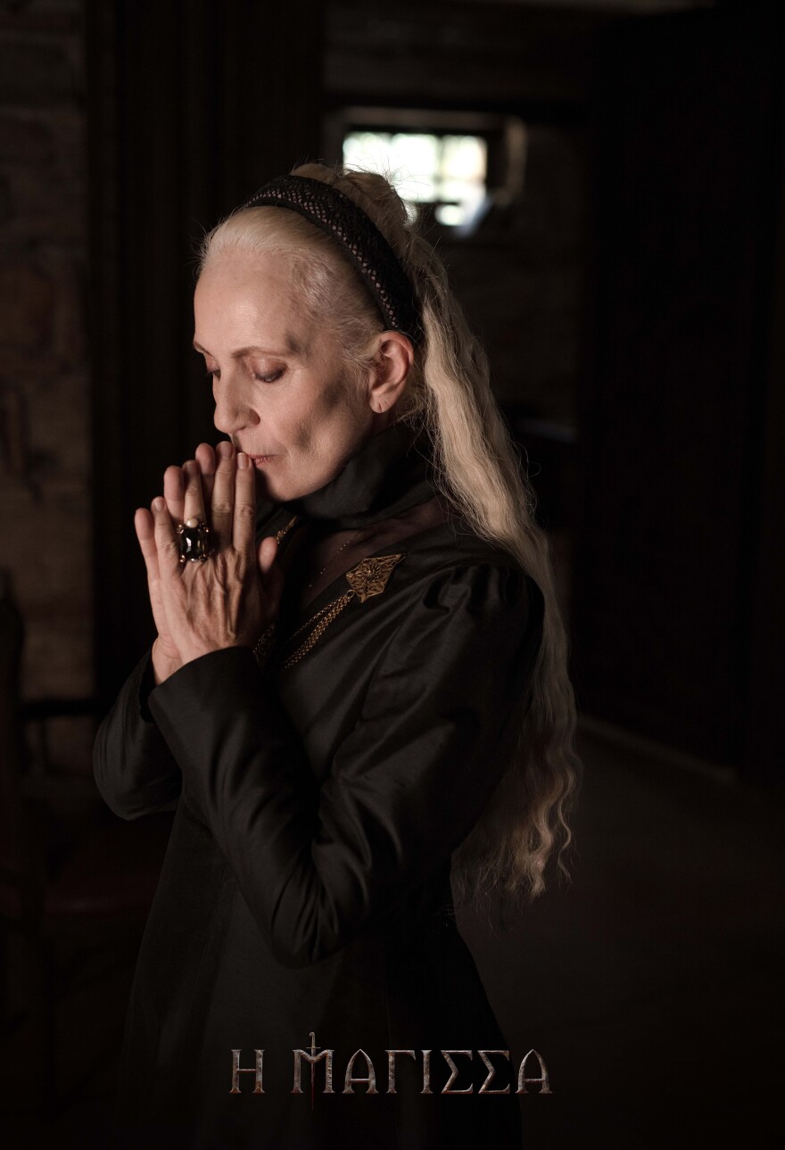 Η Μάγισσα: Η Θέμις Μπαζάκα «εισβάλλει» στη σειρά ως η μάνα του Σπήλιου Γερακάρη