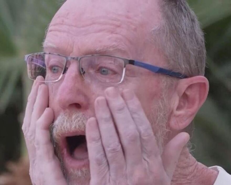 Μετάνιωσε ο πατέρας που είπε ότι ένιωθε ανακούφιση που η κόρη του δολοφονήθηκε από τη Χαμάς