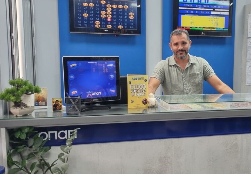 Βρέθηκε ο πρώτος μεγάλος νικητής του νέου ΛΟΤΤΟ - Θα εισπράττει 10.000 ευρώ κάθε μήνα για την επόμενη 10ετία