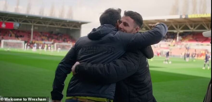 Ράιαν Ρέινολντς: Ο ηθοποιός-ιδιοκτήτης της Ρέξαμ έσωσε τη ζωή της γυναίκας ενός ποδοσφαιριστή του - Η συγκινητική ιστορία