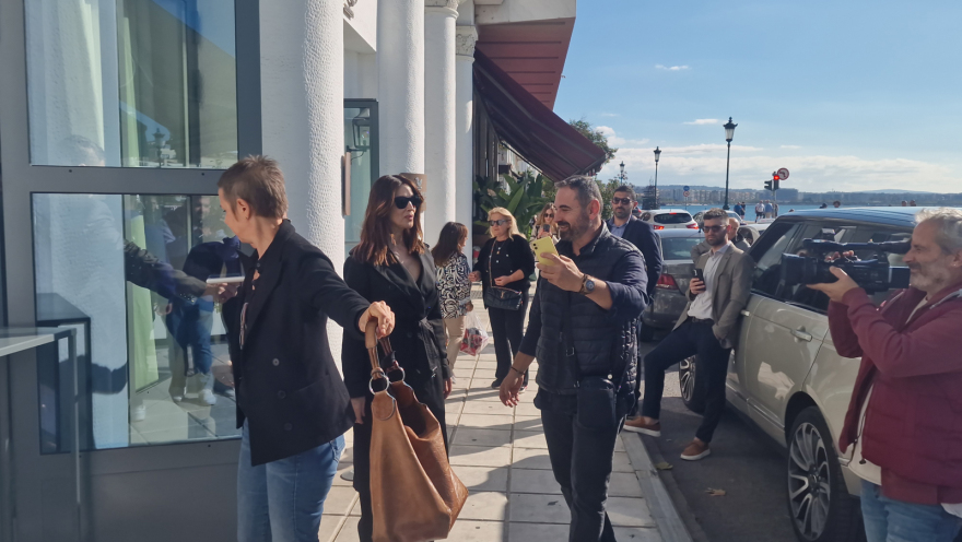 Μόνικα Μπελούτσι: Το πρωινό που απόλαυσε στη Θεσσαλονίκη και το φιλί στον κόσμο που την επευφημούσε