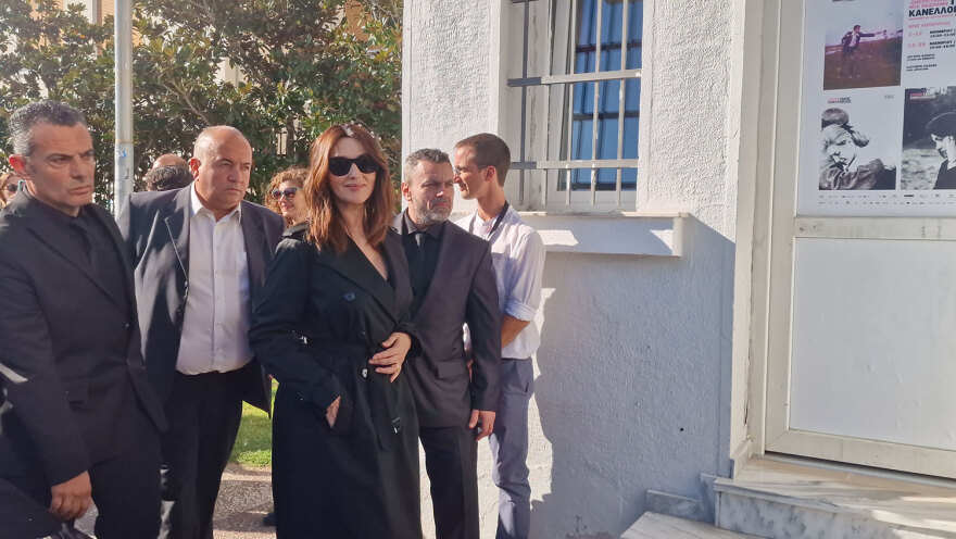 Μόνικα Μπελούτσι: Το πρωινό που απόλαυσε στη Θεσσαλονίκη και το φιλί στον κόσμο που την επευφημούσε