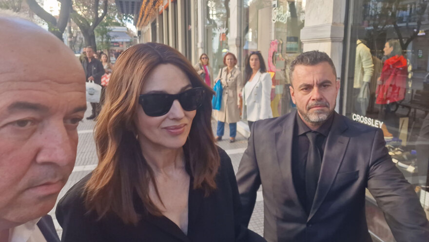 Μόνικα Μπελούτσι: Βγήκε για φαγητό με τον δήμαρχο Θεσσαλονίκης Κωνσταντίνο Ζέρβα - Δείτε εικόνες και βίντεο