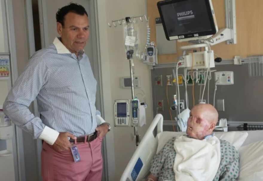 Νέα Υόρκη: Μεταμόσχευσαν για πρώτη φορά με επιτυχία ολόκληρο μάτι σε ασθενή - Δείτε φωτογραφίες