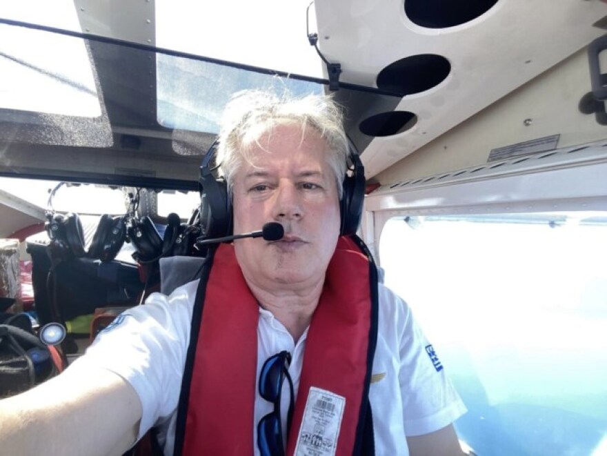 Το μοιραίο αεροσκάφος λίγο πριν από την πτώση στο Μάλεμε - «Ήταν δεμένοι, δεν έκαναν καμία προσπάθεια να βγουν»