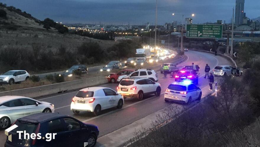 Θεσσαλονίκη: Καραμπόλα πέντε οχημάτων στον Περιφερειακό - Δείτε βίντεο και φωτογραφίες